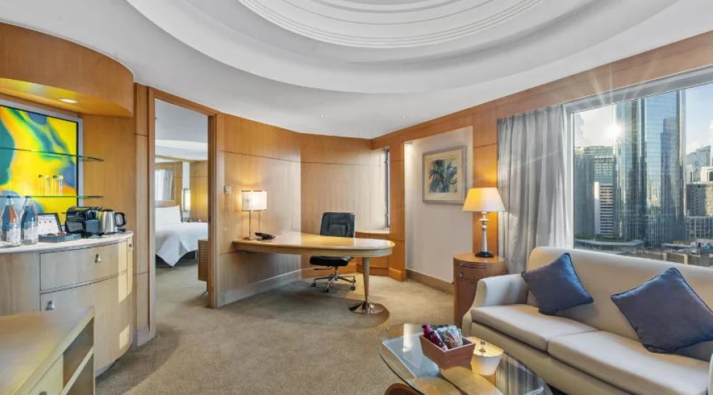 Deluxe Suite at Makati Shangri-La