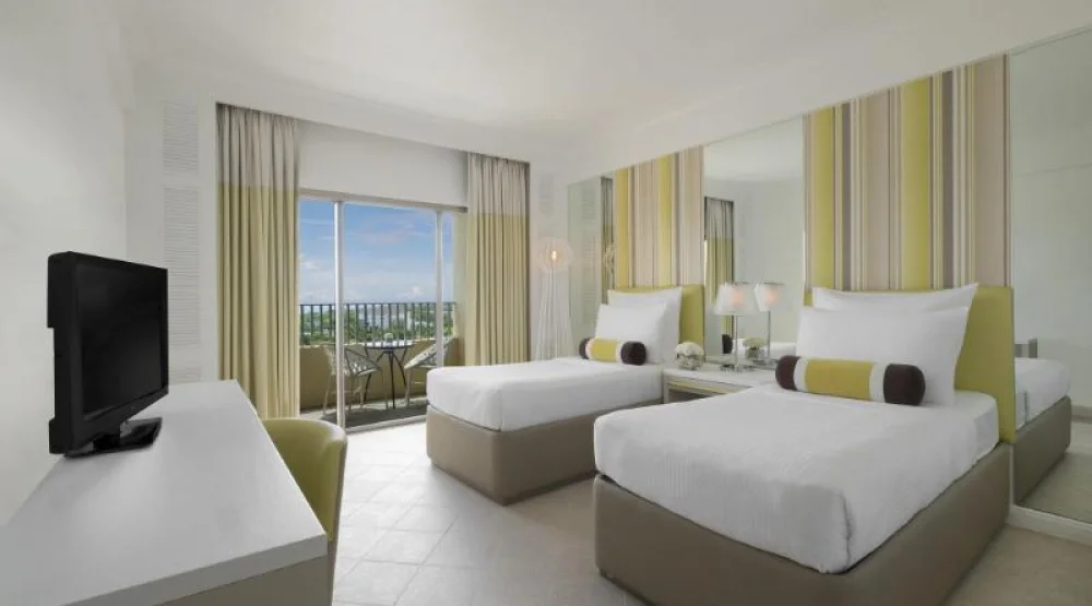 Deluxe Seaview Twin at Movenpick Hotel Mactan Island Cebu