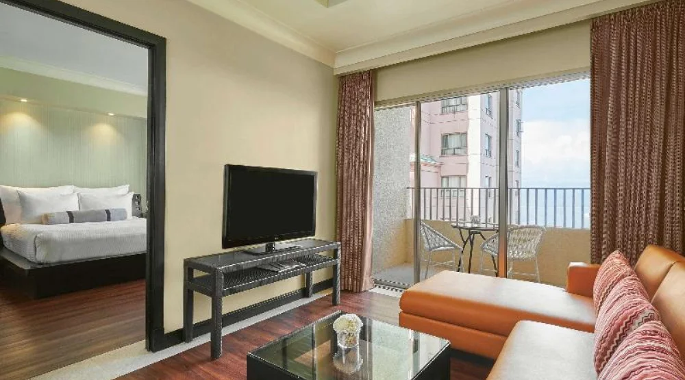 Suite King Atrium View at Movenpick Hotel Mactan Island Cebu