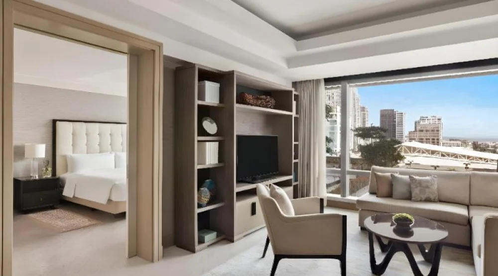 Executive Suite King at Shangri-La The Fort Manila