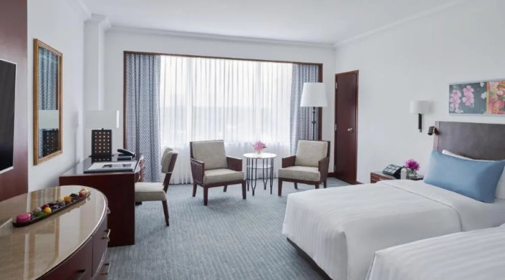 Grand Deluxe Twin Room at The Peninsula Manila