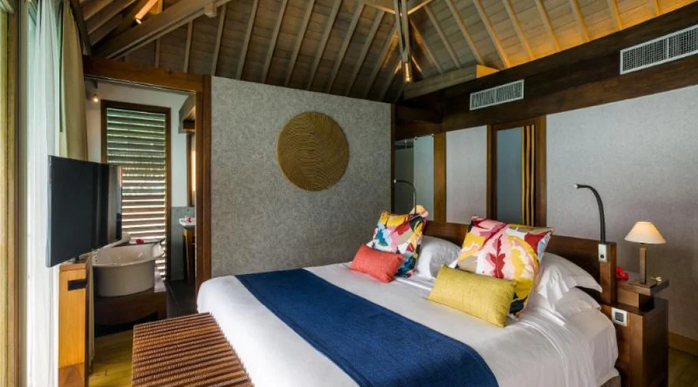 Overwater Villa at Intercontinental Bora Bora Resort Thalasso Spa