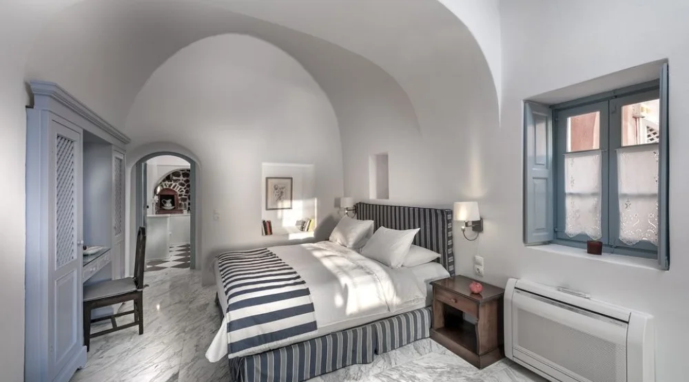 Authentic Santorinia Residences at Aigialos Luxury Traditional Settlement