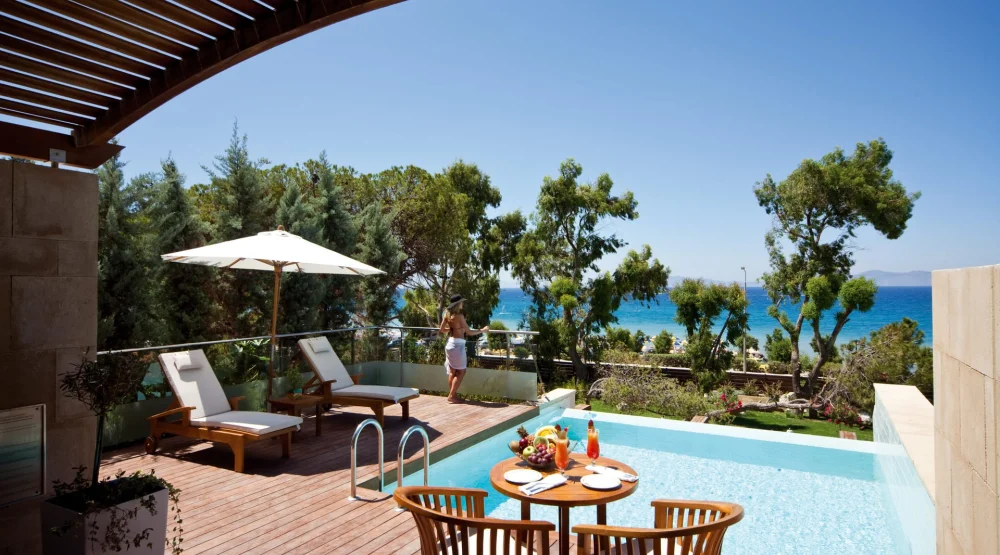 Amus Executive Suite with Private Pool Sea View at Amus Hotel & Spa