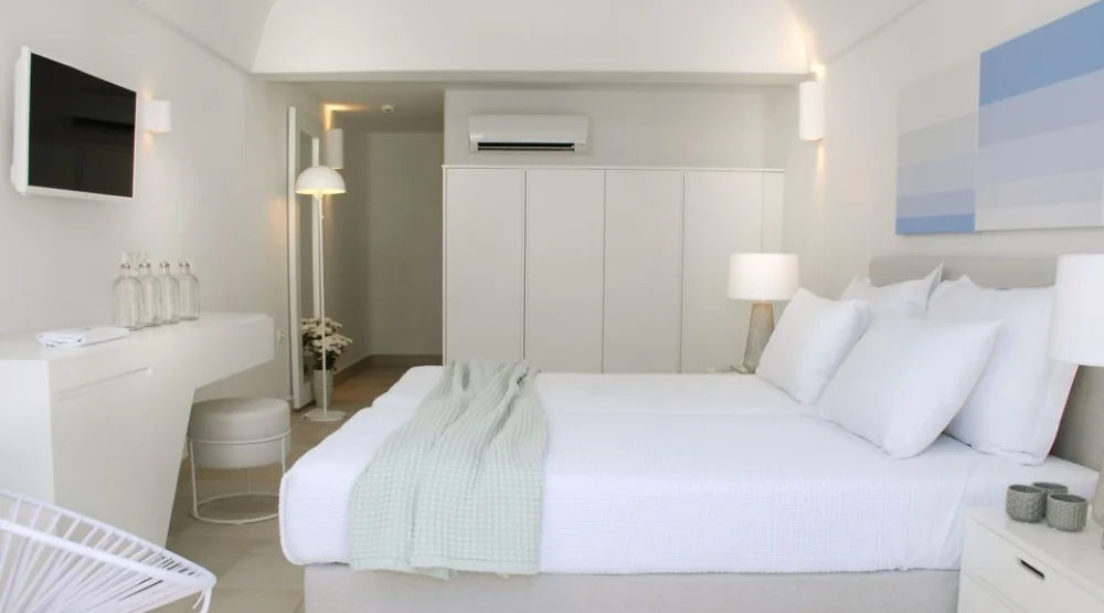 Studio Room at Aqua Blue Hotel