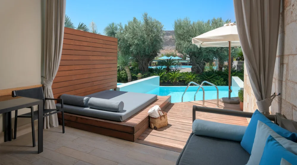 Private Pool Junior Suite at Aquagrand