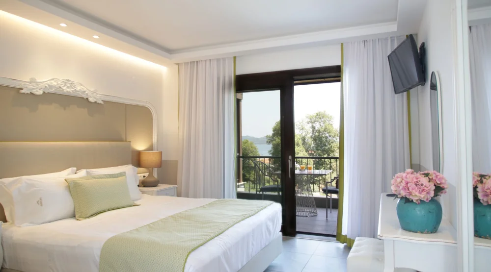 Deluxe Room with Sea View - Two People - 25 S.m at Avaton Luxury Hotel & Villas Relais & Chateaux