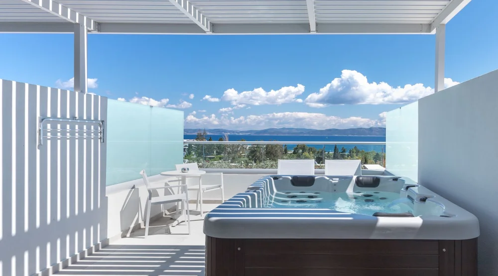 Twin Sea View Jacuzzi at Blue Lagoon Ocean