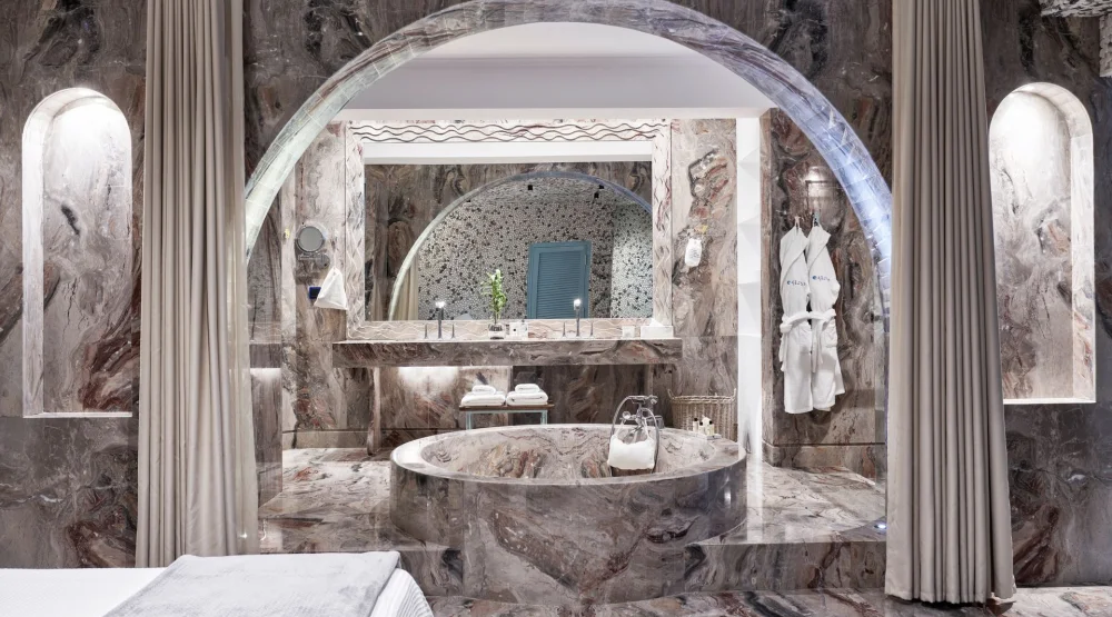 Sea View Suite at Calilo Ios