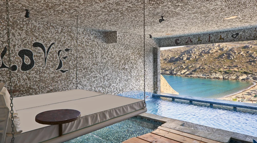 The Calilo Suite at Calilo Ios