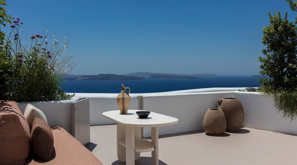 Senior Suite Caldera Sea View at Canaves Oia Boutique Hotel