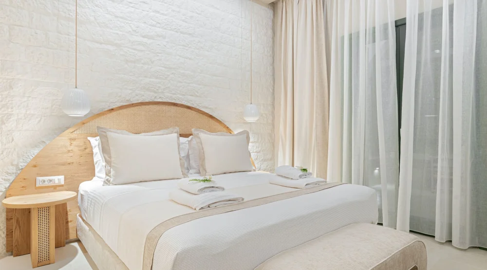 Azalea Suite at Casa Di Fiori Suites