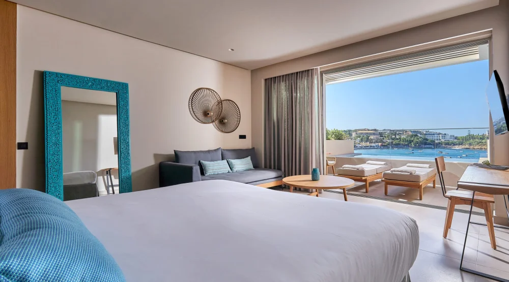 Aquamarine Suite Sea View with Plunge Pool at Castello Infinity Suites