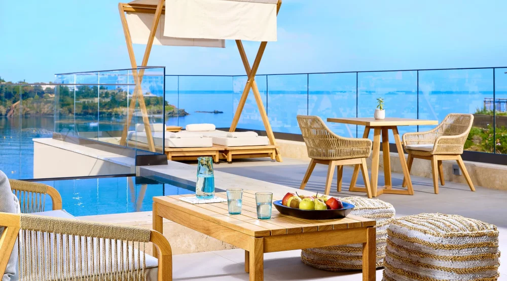 Ruby Ambassador Suite Sea View with Plunge Pool at Castello Infinity Suites