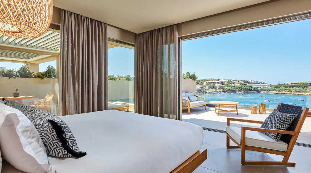 Diamond Ambassador Suite Sea View with Plunge Pool at Castello Infinity Suites