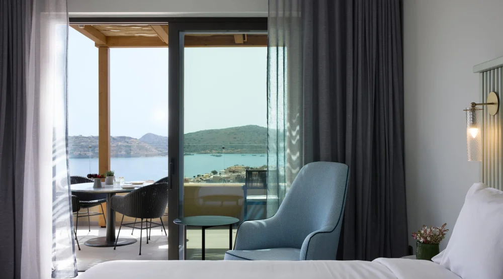 Family Retreat with Private Pool - Sea View at Cayo Exclusive Resort & Spa