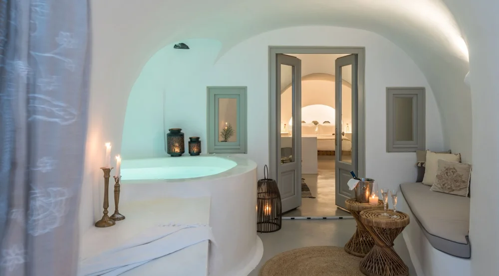 Executive Suite with Cave Jacuzzi at Cocoon Suites