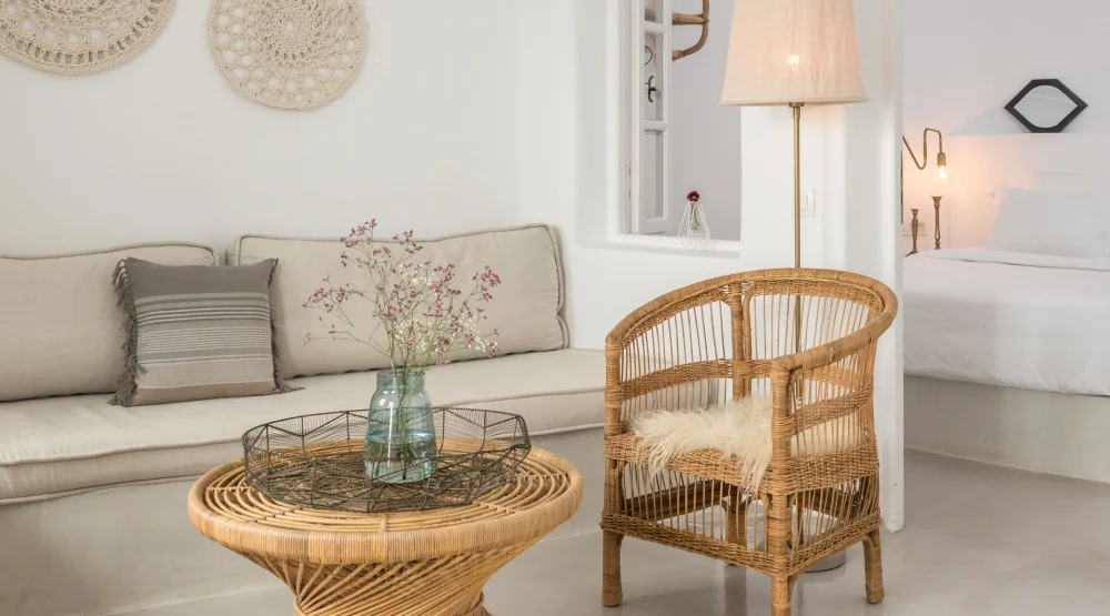 Deluxe Honeymoon Suite Jacuzzi Sea View at Cocoon Suites