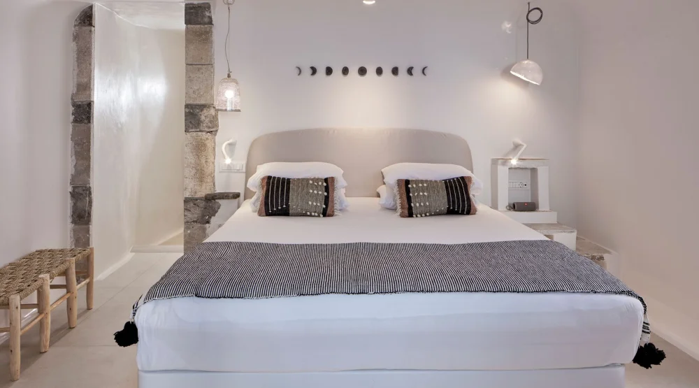 Cosmo Suite with Indoor Jacuzzi and Sea View at Cosmopolitan Suites