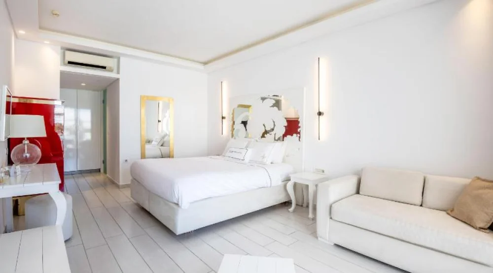 Superior Double Room at Diamond Deluxe Hotel