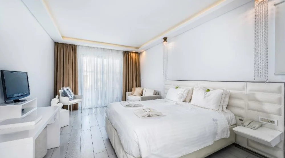 Superior at Diamond Deluxe Hotel