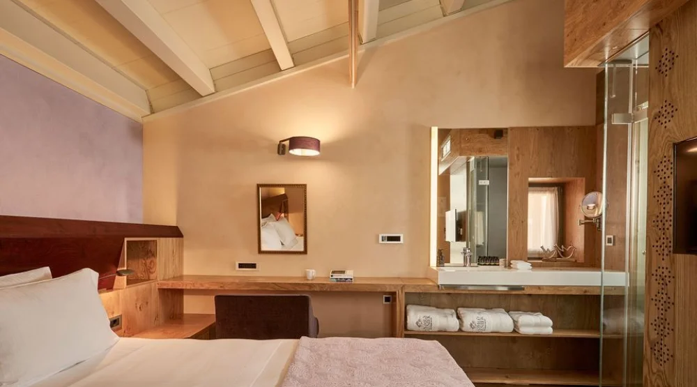 Junior Suite with Outdoor Jacuzzi & Alley View at Domus Renier Boutique Hotel