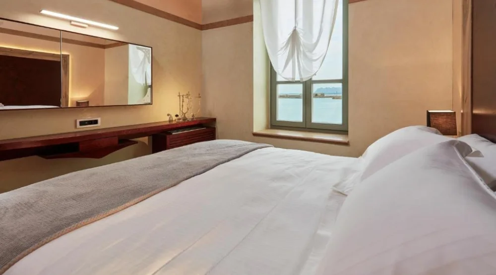 Deluxe Suite with Loft & Sea View at Domus Renier Boutique Hotel
