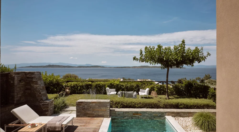 Ocean One Bedroom Pool Villa  with Private Garden at Eagles Villas