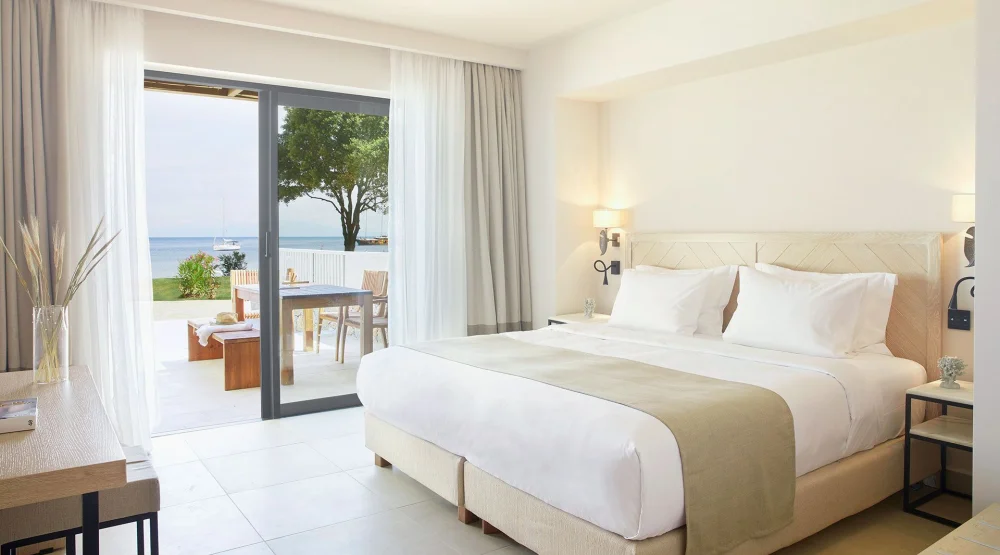 Beachfront Suite | Grace Rooms & Suites at Elivi Skiathos