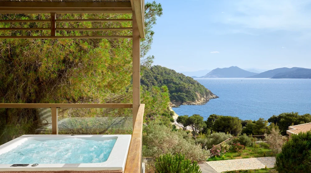 Junior Suite Hot Tub | Nest Infinity Rooms & Suites at Elivi Skiathos