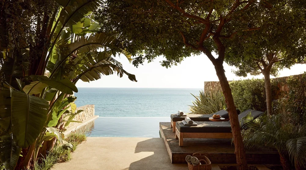 Superior Raw Retreat with Pool at F Zeen Retreat