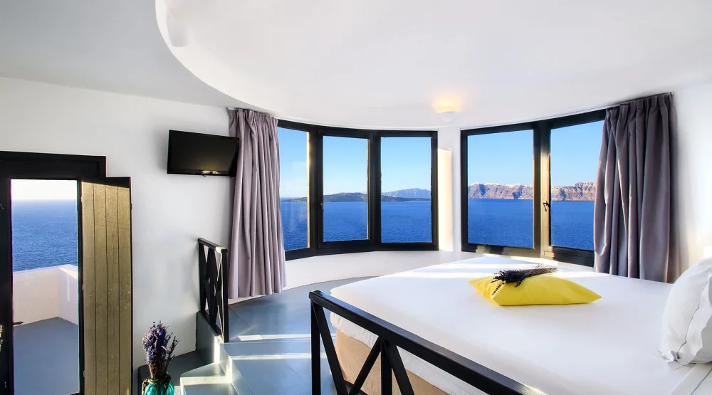 Villa with Private Pool & Spa (3 Bedrooms) at Grand Ambassador Santorini