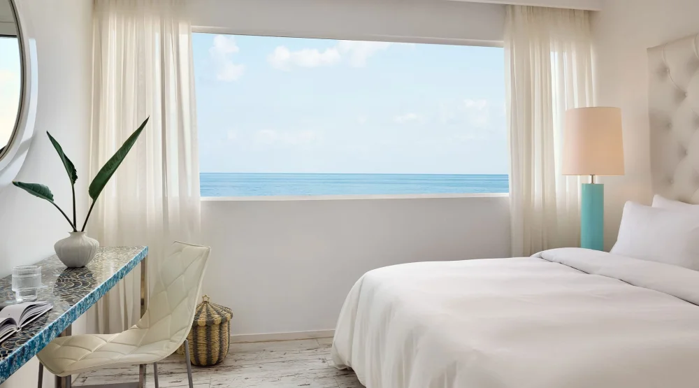 Grand Family Suite Sea View at Grecotel LuxMe White