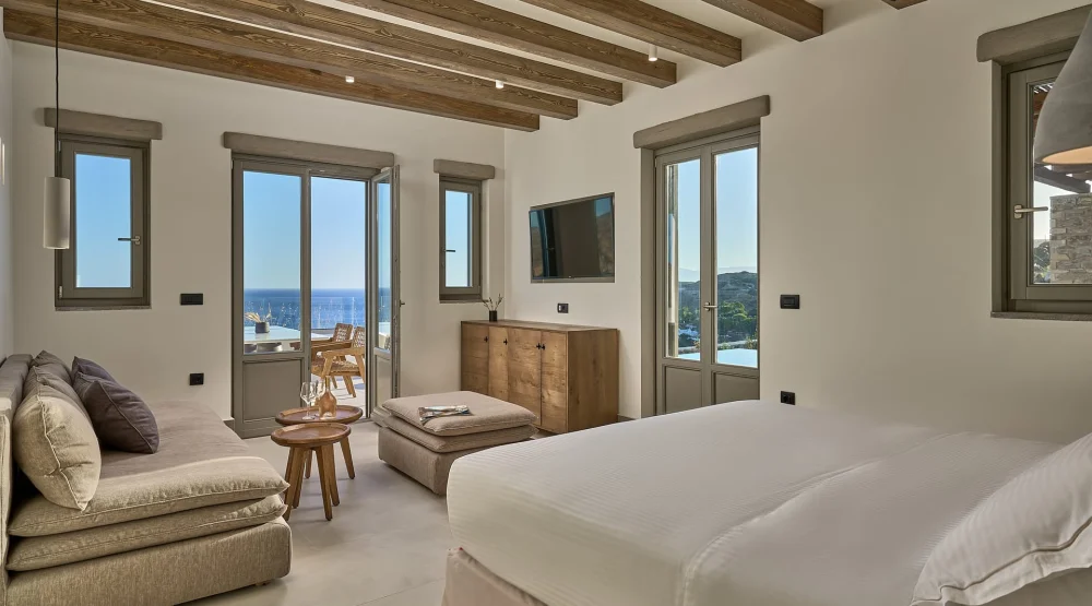 Panoramic Suite Private Pool at Ios Grand Pool Suites