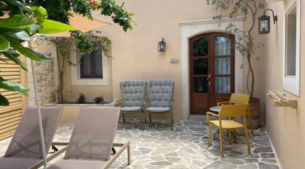 Superior Double Room Terrace (hydra) at Kapsaliana Village Hotel