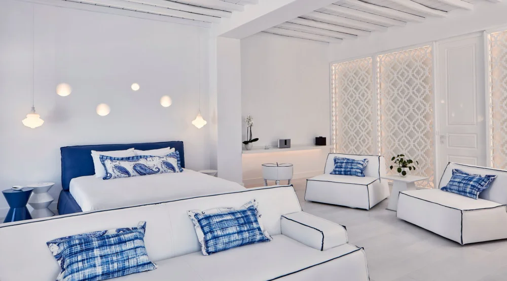 Honeymoon Suite with Private Pool and Sea View at Katikies Mykonos