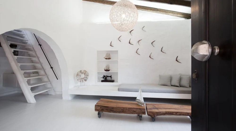 Apartment with Terrace - Mountain View and Hot Tub at Monastery Estate Retreat