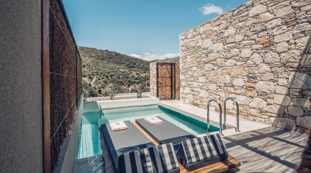 Junior Retreat with Private Pool and Mountain View at Monastery Estate Retreat