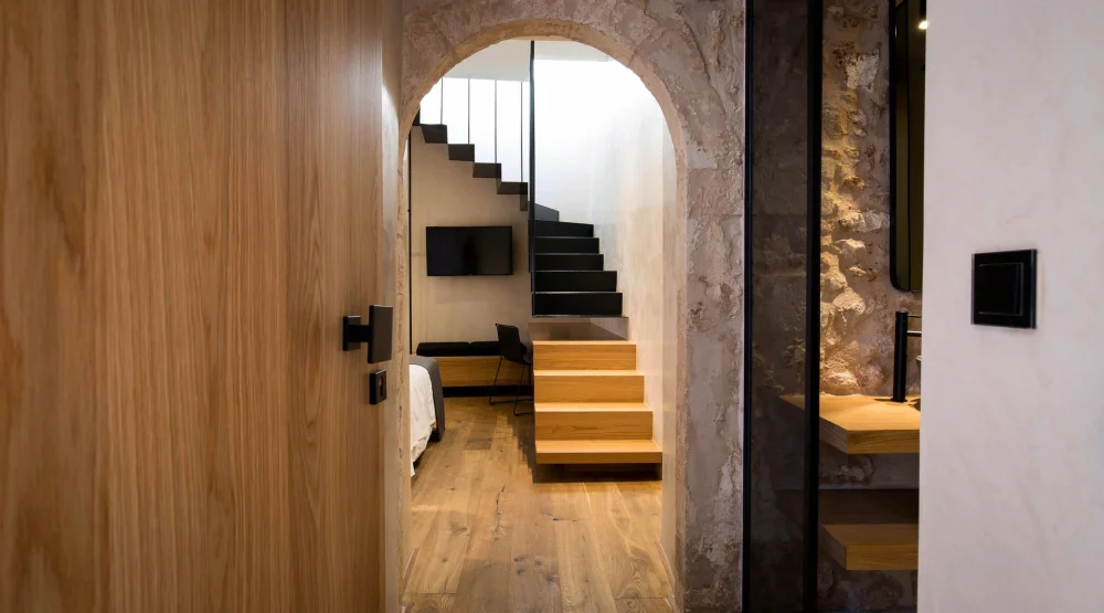 Signature Suite with Private Patio & Hot Tub at Monastery Estate Venetian Harbor