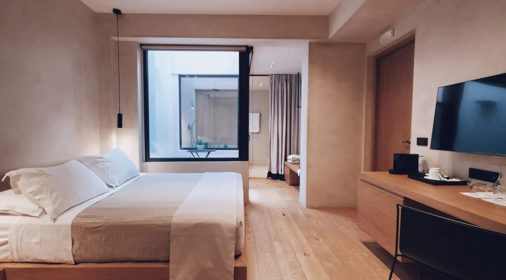 Design Suite with Indoor Hot Tub at Monastery Estate Venetian Harbor