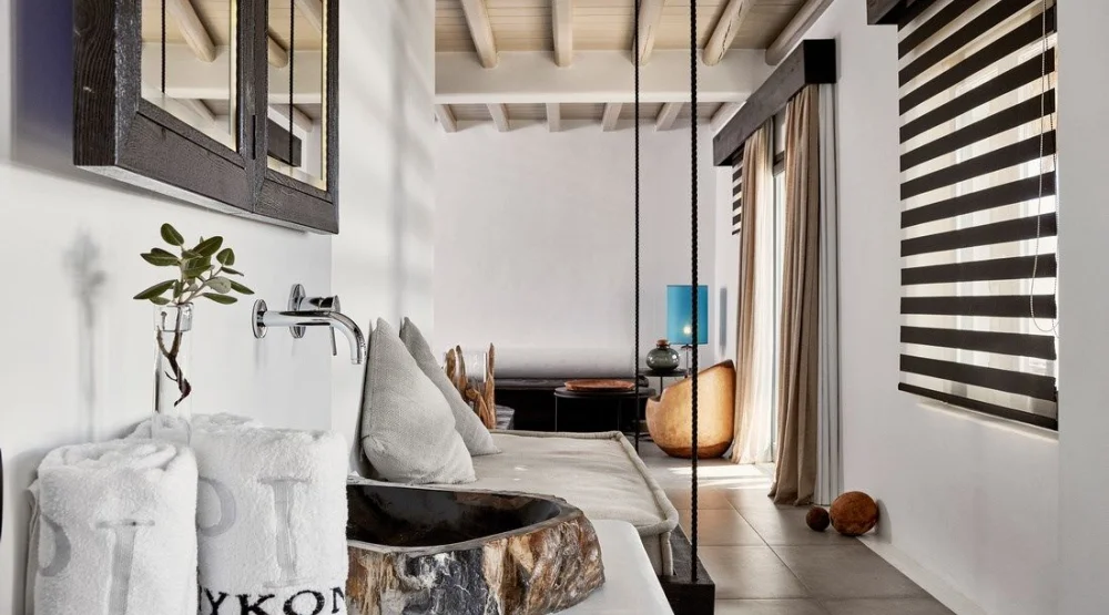 Grand Majestic Retreat Suite with Outdoor Jacuzzi at Myconian Utopia Relais & Chateaux Resort