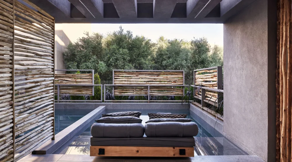 Luxury Maisonette with Independent Pool at Nema Design Hotel