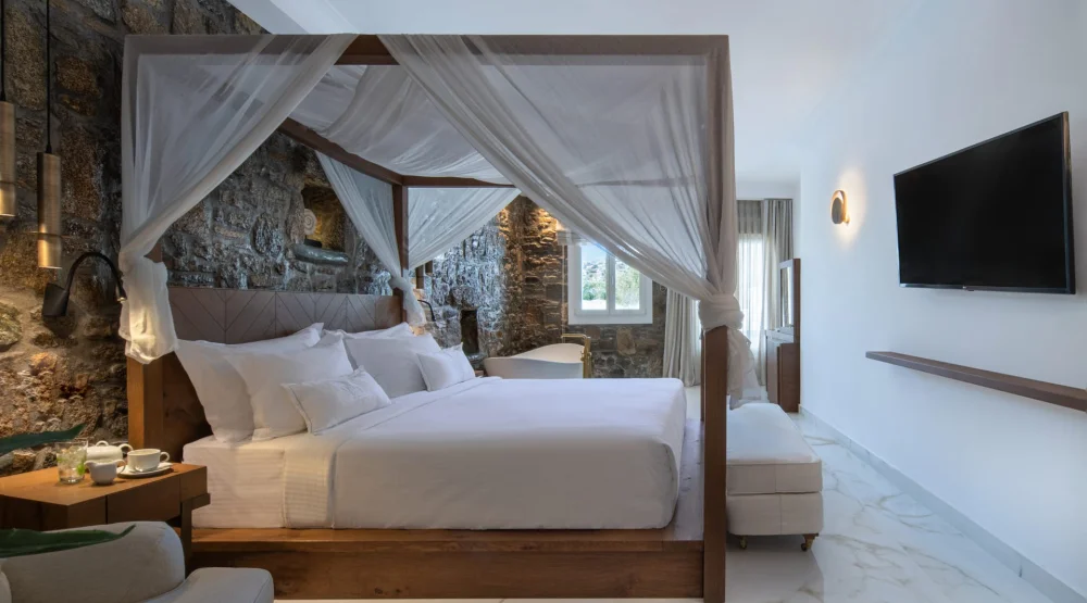 Dreamy Honeymoon Suite Sea View with Outdoor Jacuzzi at Nissaki Boutique Hotel