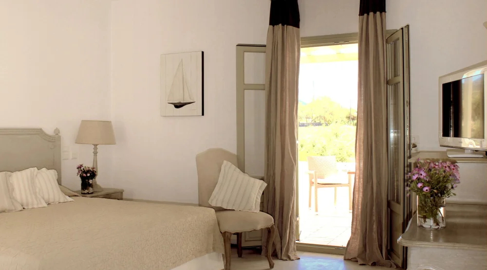 Suite | Garden View Ground Floor at Saint Andrea Paros Seaside Resort