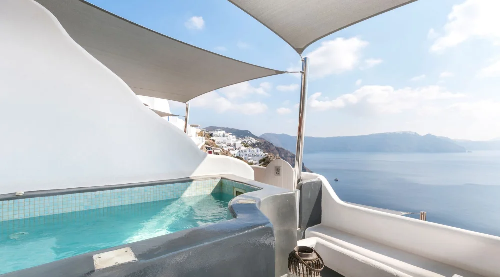 Fable Suite with Outdoor Hot Tub & Caldera View at Secret Legend Suites