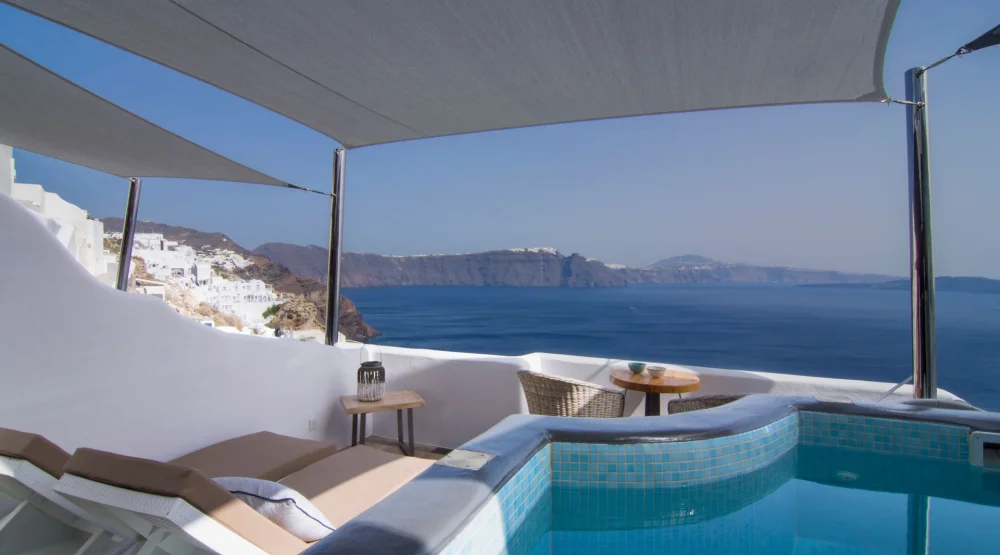 Legend Suite with Outdoor Hot Tub & Caldera View at Secret Legend Suites