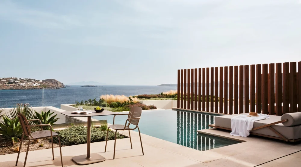 The Coast Grand Suite with Pool at The Coast Bill & Coo