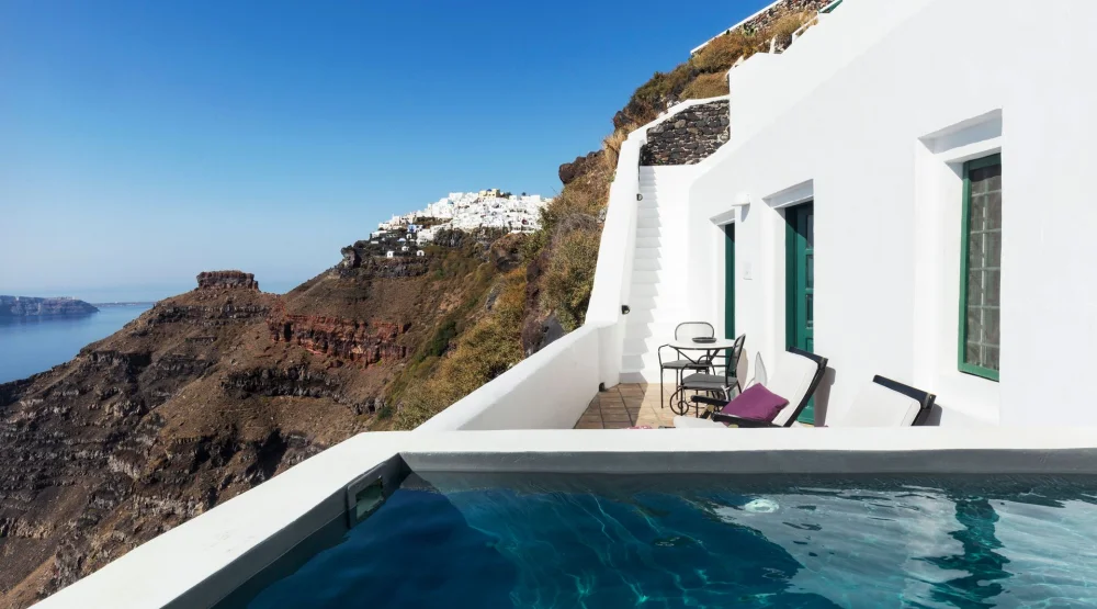 Efta | Romantic Honeymoon Suite at The Vasilicos