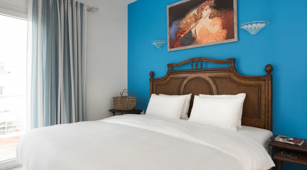 Signature Sea View Suite at Tinos Resort