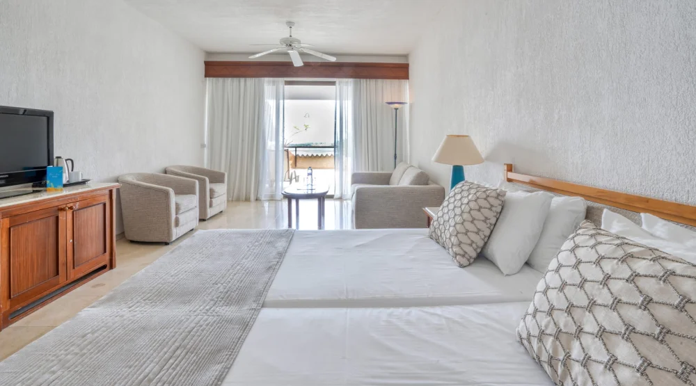 Studio Sea View at Coral Beach Hotel & Resort